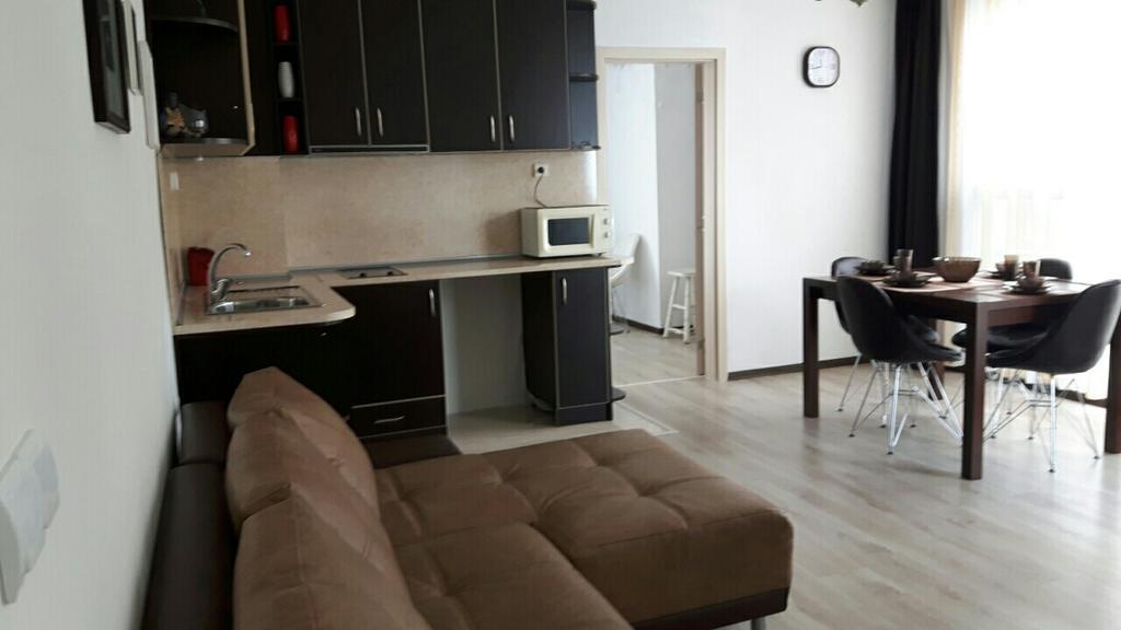 Kraybrezhna Apartment Pomorie Eksteriør billede